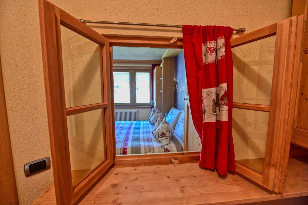 ボルミオ Casa Casteヴィラ エクステリア 写真