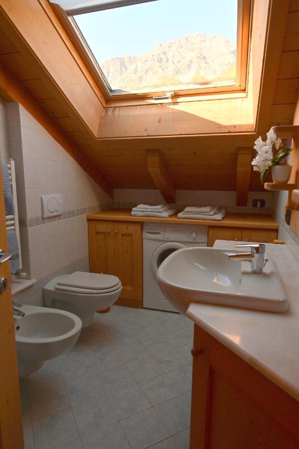 ボルミオ Casa Casteヴィラ エクステリア 写真